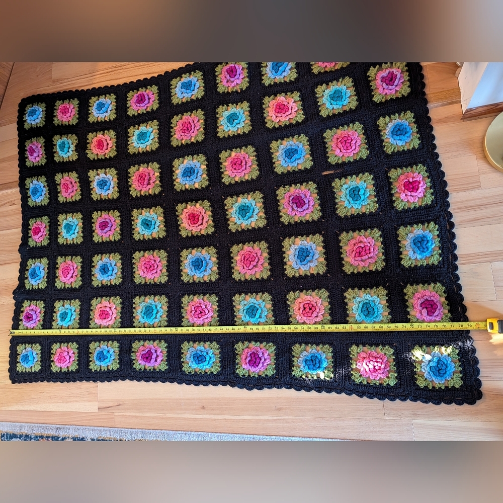 Vintage Crochet Granny Square Floral Blanket Black Boho Cottagecore Throw 56x79 - Picture 7 of 12